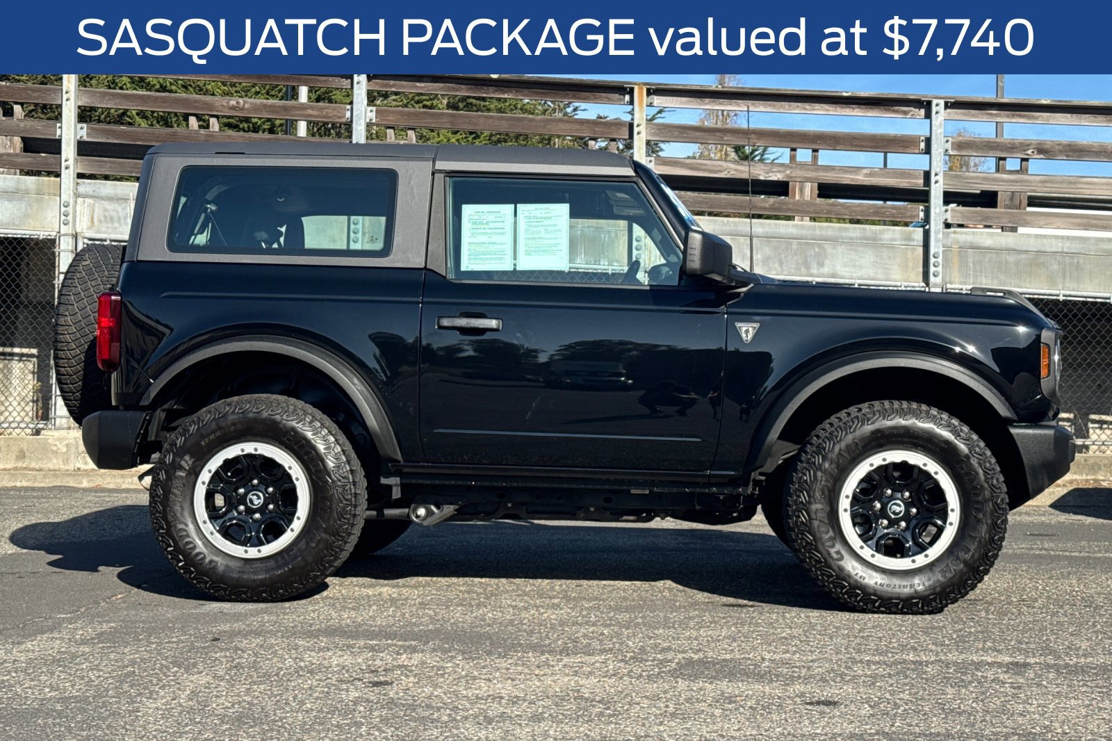 Certified 2023 Ford Bronco 2-Door w/ Sasquatch Package AWD/4WD image 4