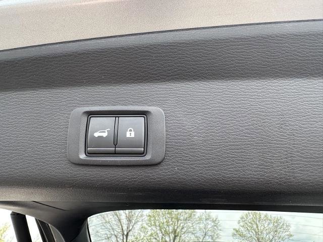 Used 2023 Mitsubishi Outlander SEL AWD/4WD image 14