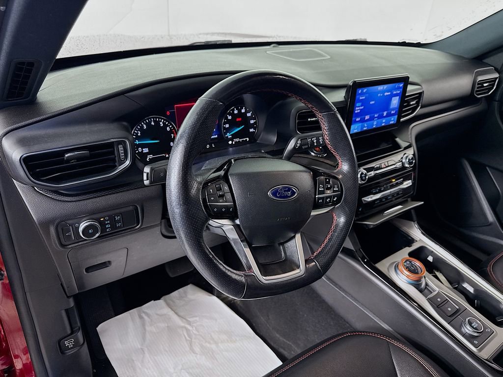 Certified 2022 Ford Explorer ST-Line w/ Class IV Trailer Tow Package image 16