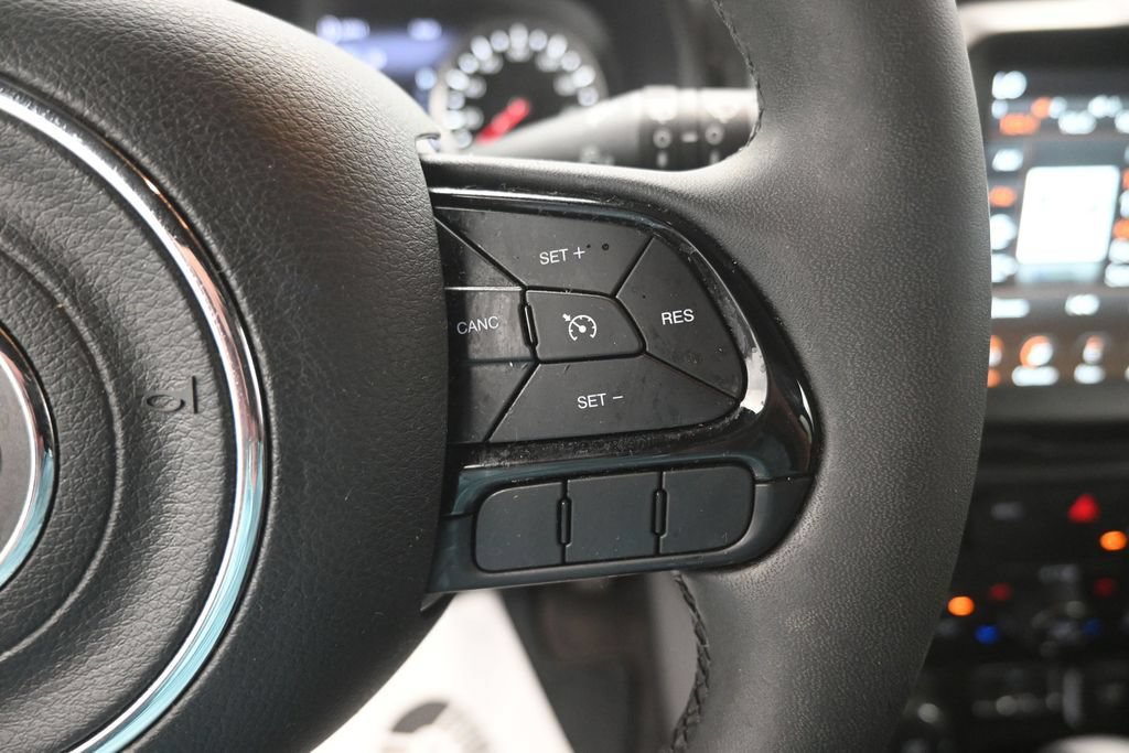 Used 2022 Jeep Renegade Altitude AWD/4WD image 27