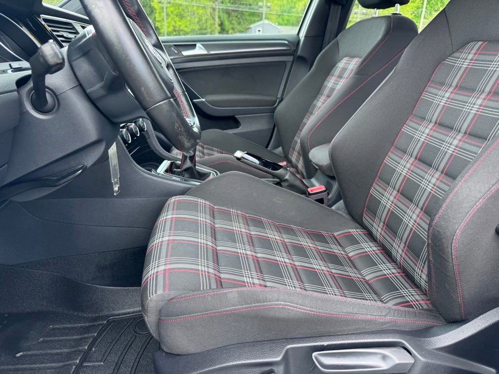 Used 2019 Volkswagen GTI S w/ Driver Assistance Package FWD image 10