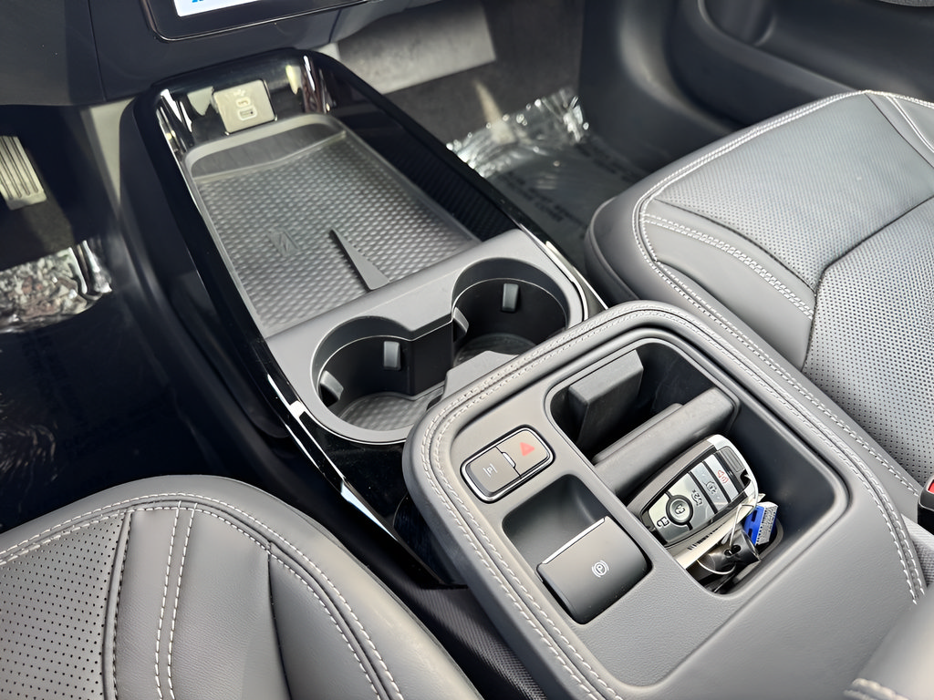 Certified 2025 Ford Mustang Mach-E Premium RWD image 39