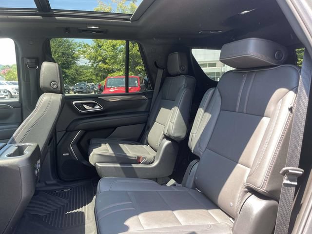Used 2022 Chevrolet Tahoe RST w/ Luxury Package AWD/4WD image 18