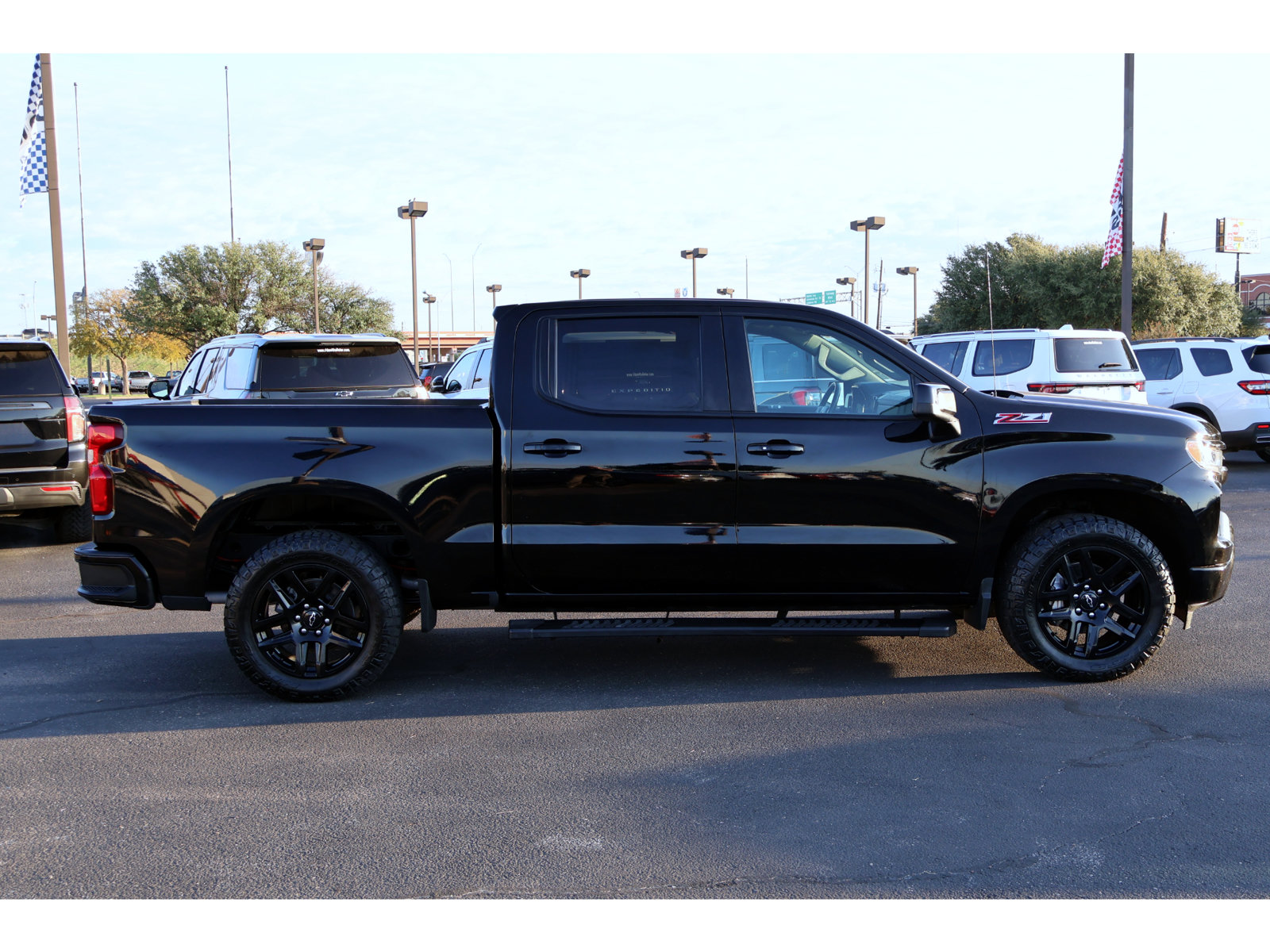 Used 2023 Chevrolet Silverado 1500 RST w/ Z71 Off-Road Package AWD/4WD image 14
