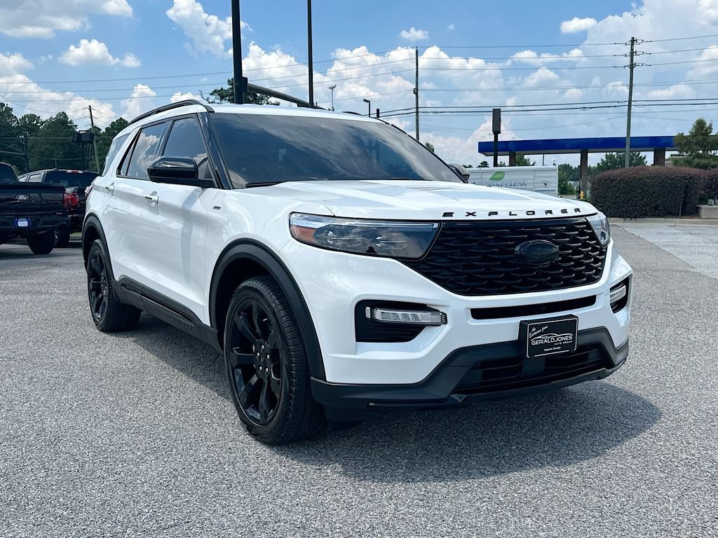 Certified 2022 Ford Explorer ST-Line w/ Class IV Trailer Tow Package RWD image 2