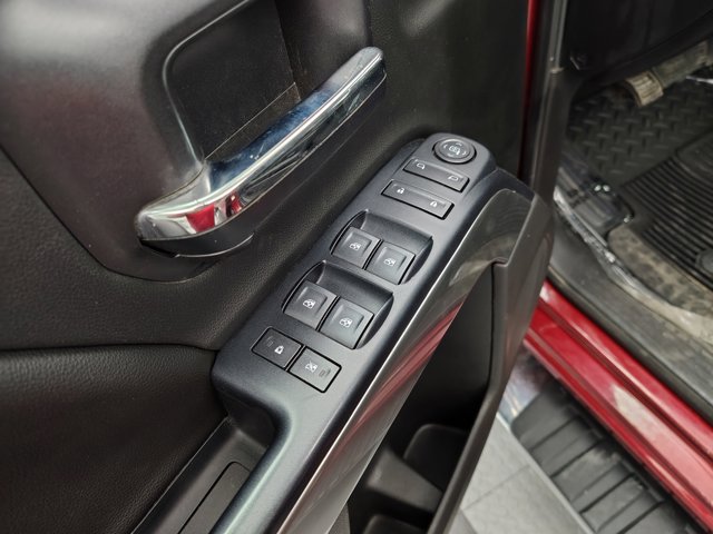Used 2018 Chevrolet Silverado 1500 LT w/ All Star Edition AWD/4WD image 17