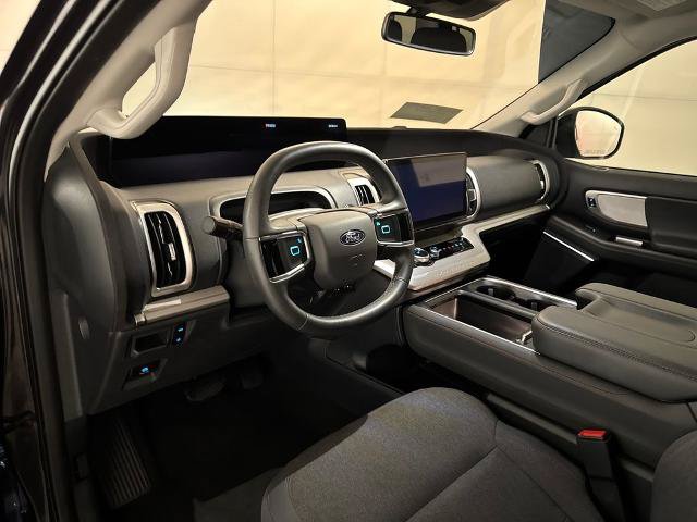 Certified 2025 Ford Expedition Active RWD image 6