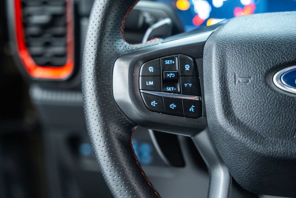 Certified 2025 Ford Ranger Raptor AWD/4WD image 37