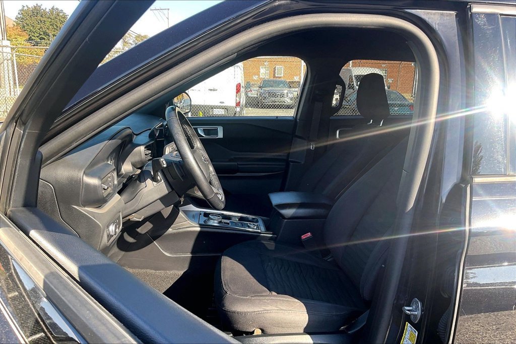 Certified 2020 Ford Explorer XLT AWD/4WD image 24