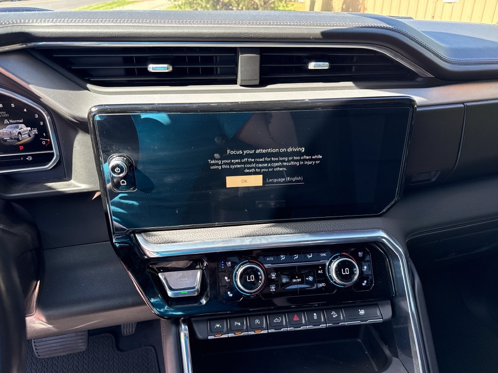 Used 2022 GMC Sierra 1500 Denali AWD/4WD image 16