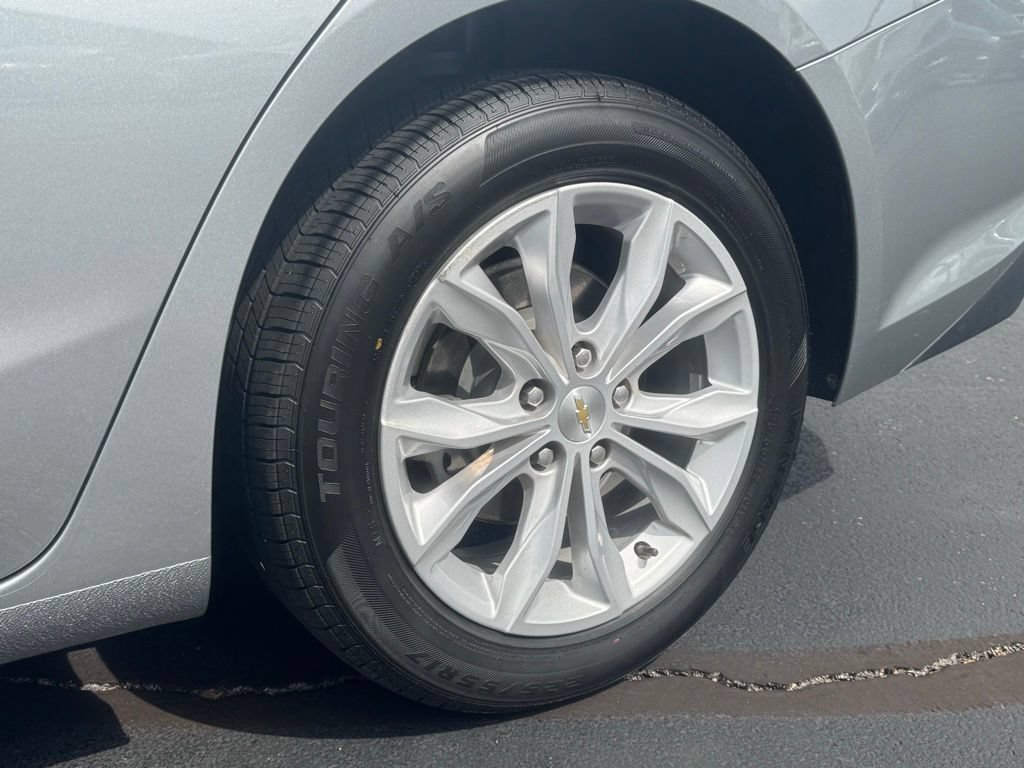 Used 2025 Chevrolet Malibu LT FWD image 30