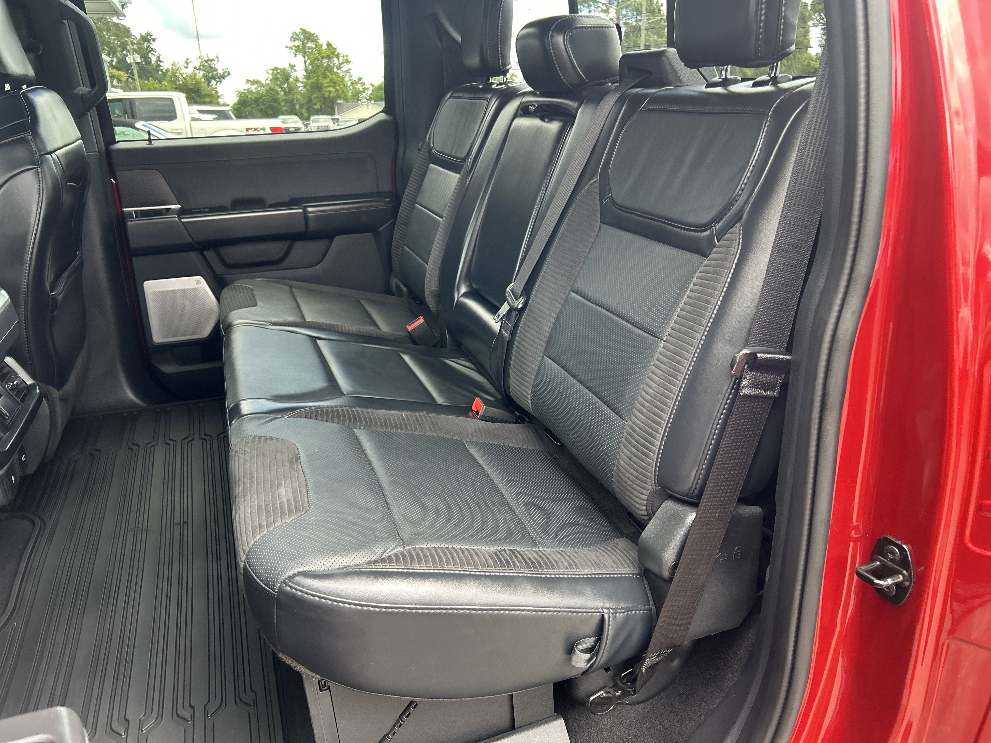 Certified 2023 Ford F150 Raptor w/ Raptor 37 Performance Package AWD/4WD image 15