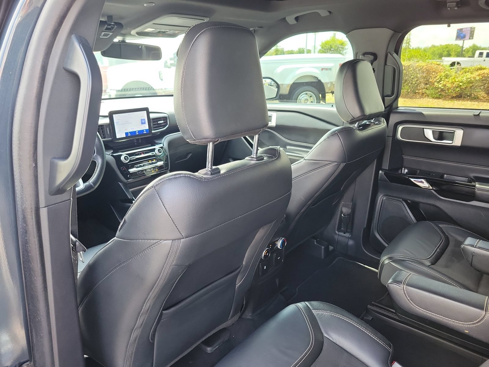 Certified 2022 Ford Explorer ST w/ ST Street Pack RWD image 10