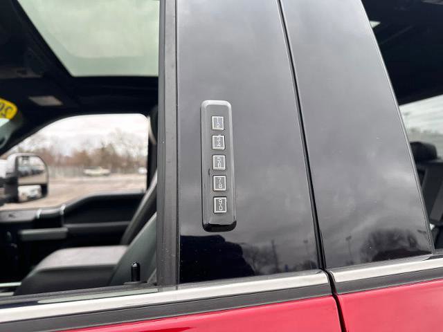 Certified 2018 Ford F150 Platinum w/ Equipment Group 701A Luxury image 14