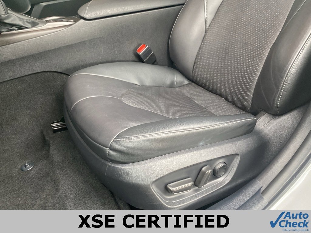 Used 2023 Toyota Camry XSE image 21