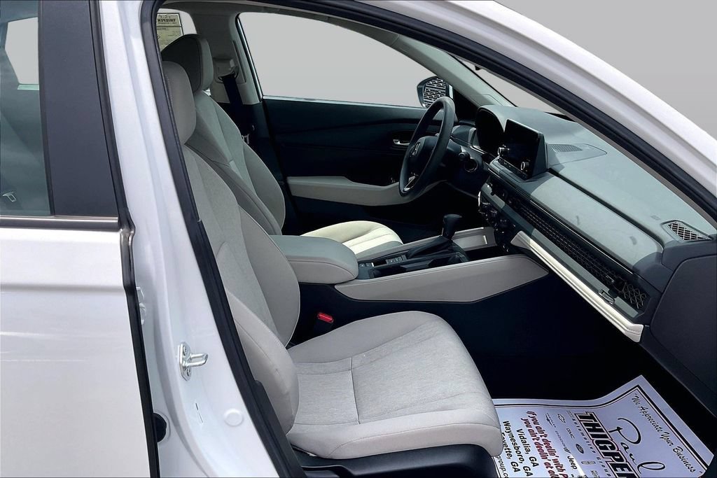 Used 2025 Honda Accord LX image 7