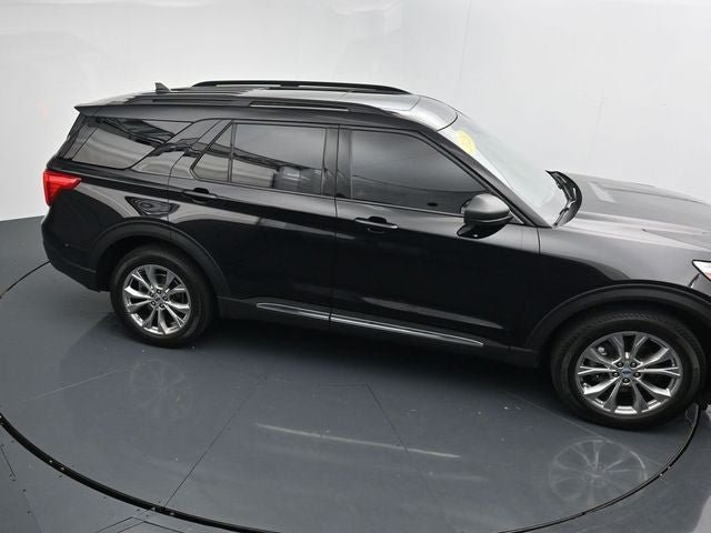 Certified 2023 Ford Explorer XLT w/ Equipment Group 202A AWD/4WD image 31