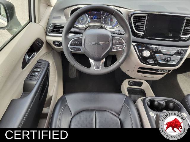 Used 2023 Chrysler Pacifica Touring-L FWD image 21