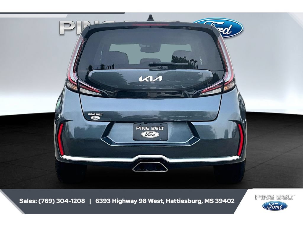 Used 2023 Kia Soul GT-Line w/ GT-Line Technology Package FWD image 4