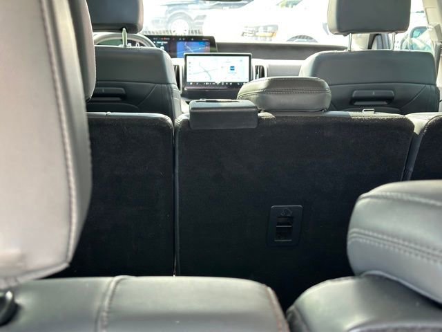 Certified 2025 Ford Expedition Max Active AWD/4WD image 13