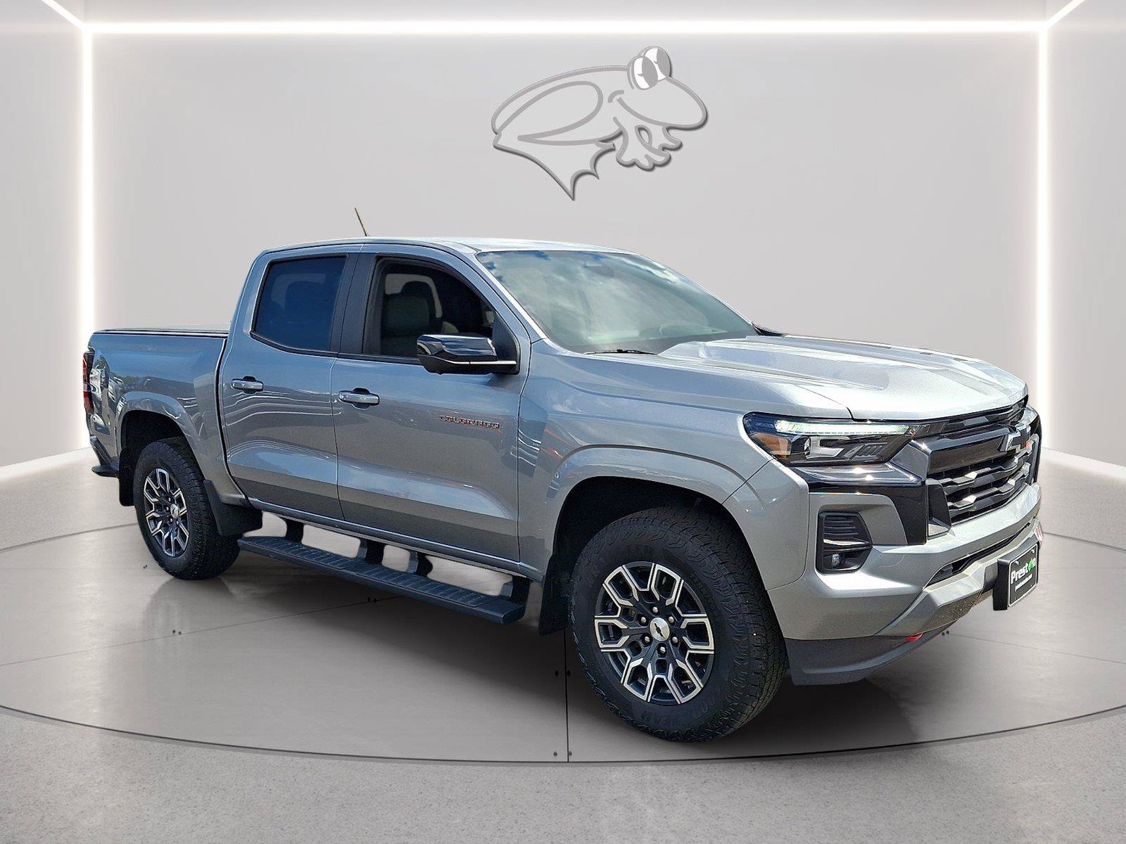 Used 2025 Chevrolet Colorado Z71 w/ Technology Package AWD/4WD image 6
