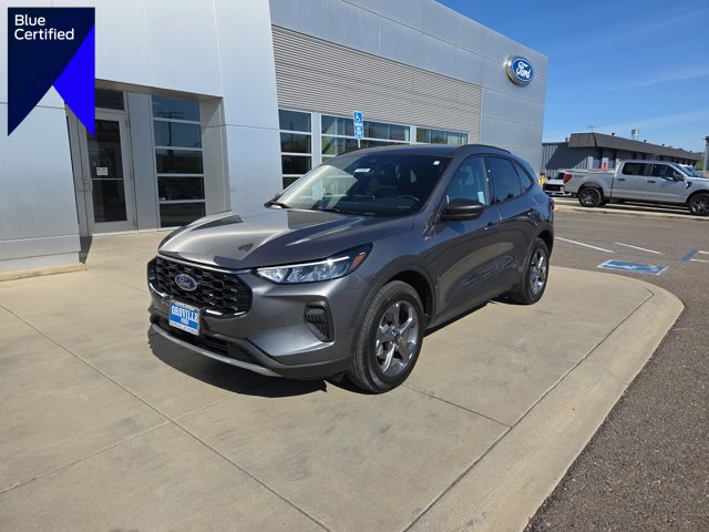 Certified 2025 Ford Escape ST-Line image 1