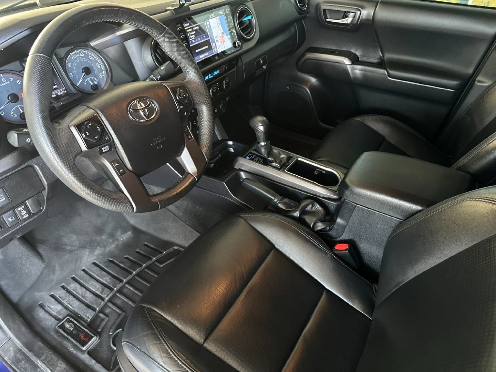 Used 2022 Toyota Tacoma TRD Off-Road w/ TRD Premium Off Road Package AWD/4WD image 9