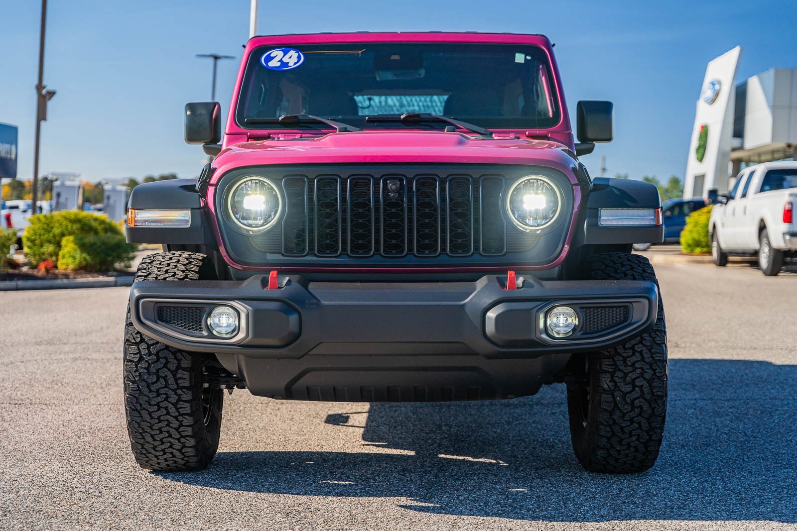 Used 2024 Jeep Wrangler Unlimited Rubicon w/ Technology Group image 2