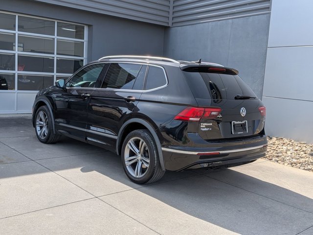 Used 2018 Volkswagen Tiguan SEL w/ R-Line Package image 3