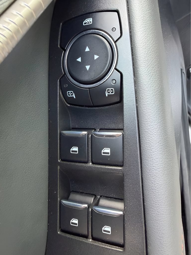 Certified 2025 Ford Explorer Active AWD/4WD image 24