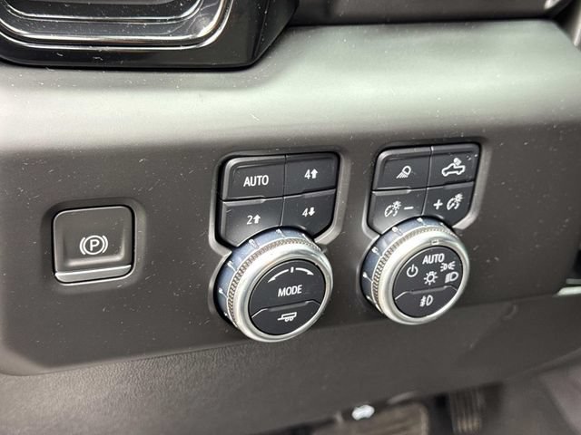 Used 2022 GMC Sierra 1500 AT4 w/ AT4 Premium Package AWD/4WD image 19