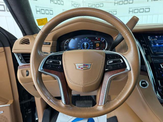 Used 2017 Cadillac Escalade Platinum AWD/4WD image 12