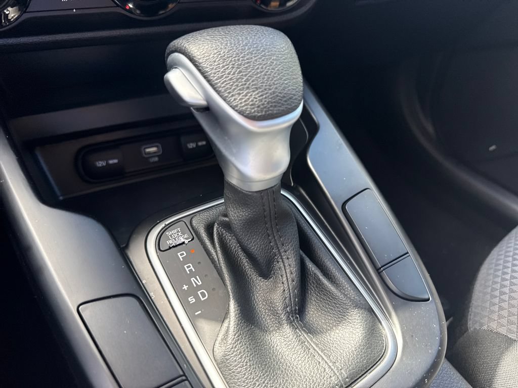 Used 2023 Kia Soul LX w/ LX Technology Package FWD image 30