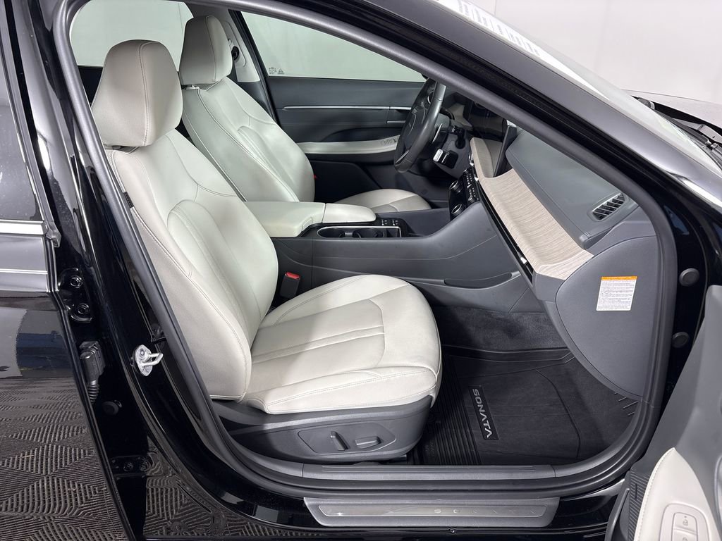 Used 2024 Hyundai Sonata Limited FWD image 6