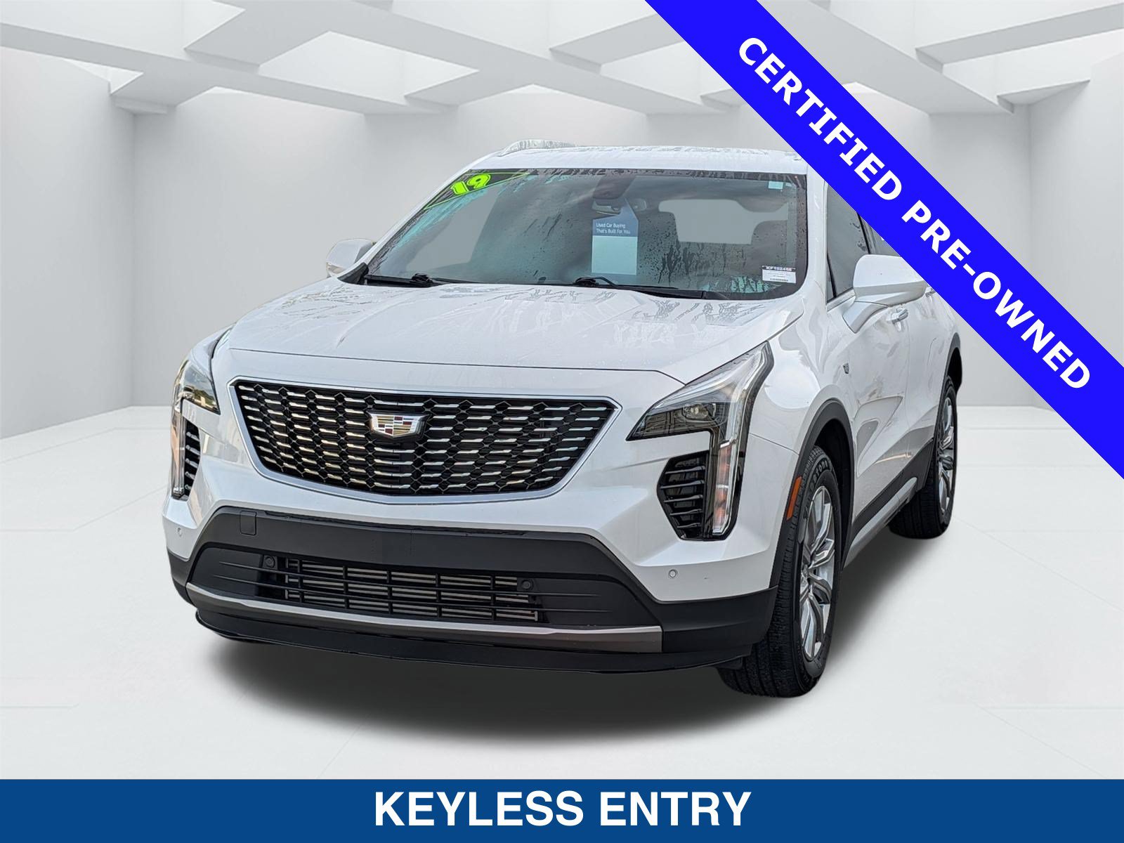 Used 2019 Cadillac XT4 Premium Luxury FWD image 8