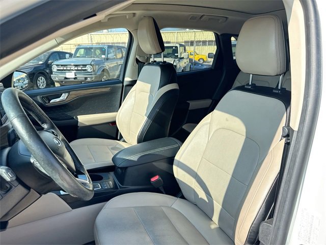 Certified 2020 Ford Escape Titanium image 17