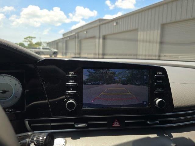 Used 2021 Hyundai Elantra SEL w/ Convenience Package FWD image 13