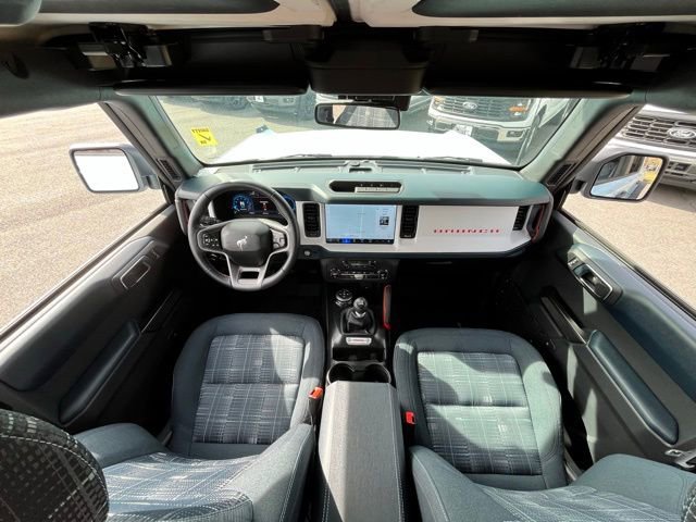 Certified 2025 Ford Bronco Heritage Edition AWD/4WD image 24