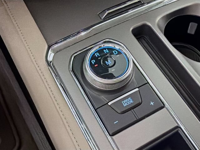 Certified 2019 Ford Expedition XLT w/ Equipment Group 202A RWD image 20