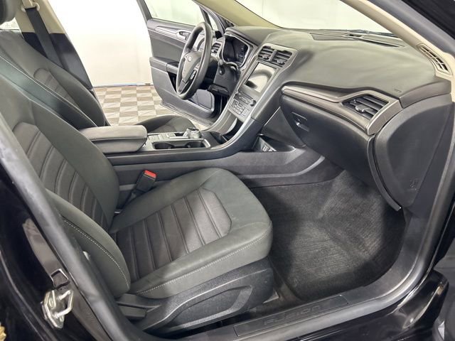 Certified 2020 Ford Fusion SE FWD image 21