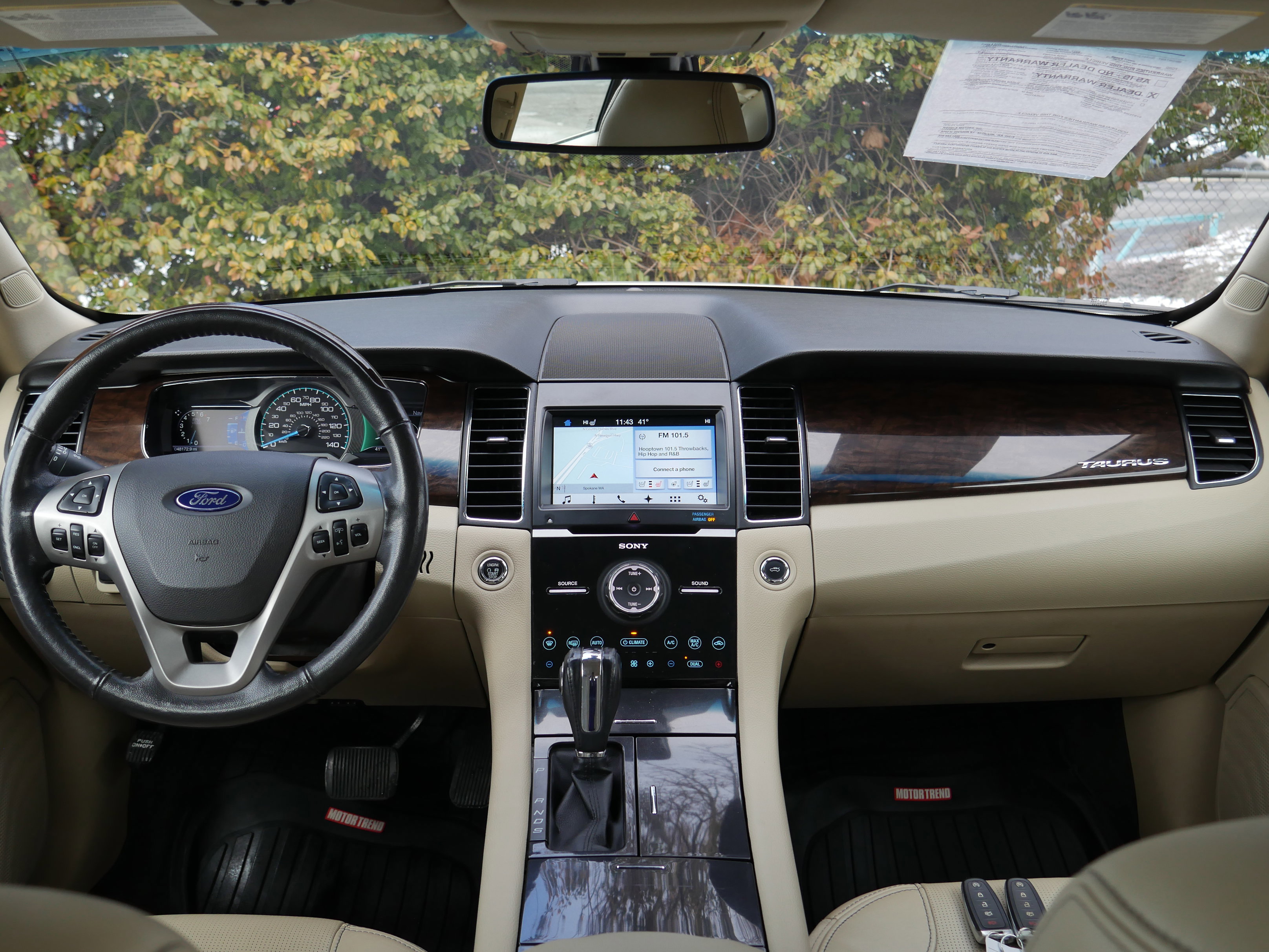 Certified 2017 Ford Taurus Limited image 17