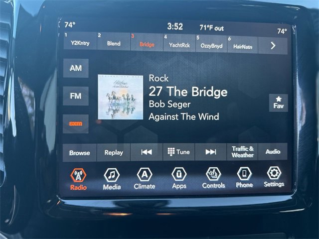 Used 2019 Jeep Cherokee Limited image 17