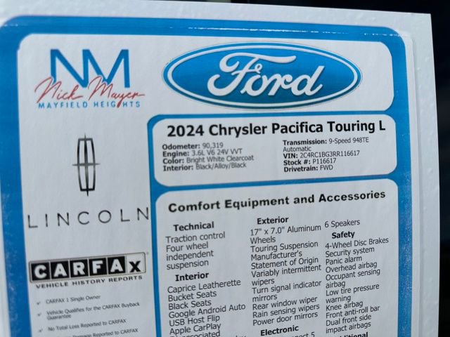 Used 2024 Chrysler Pacifica Touring-L FWD image 31