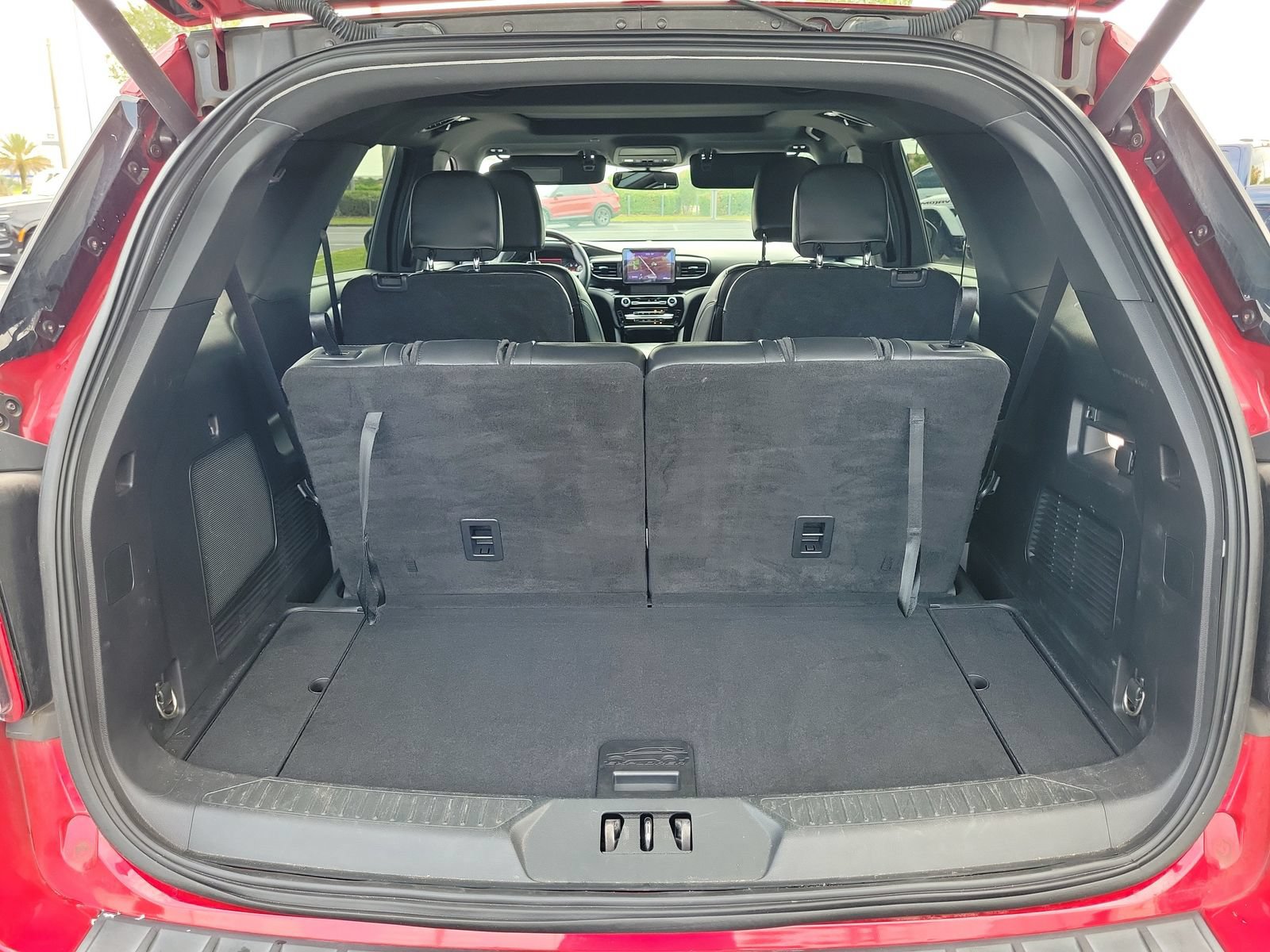Certified 2022 Ford Explorer ST-Line w/ Class IV Trailer Tow Package RWD image 6