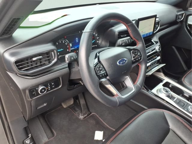 Certified 2024 Ford Explorer ST-Line w/ Class IV Trailer Tow Package AWD/4WD image 18