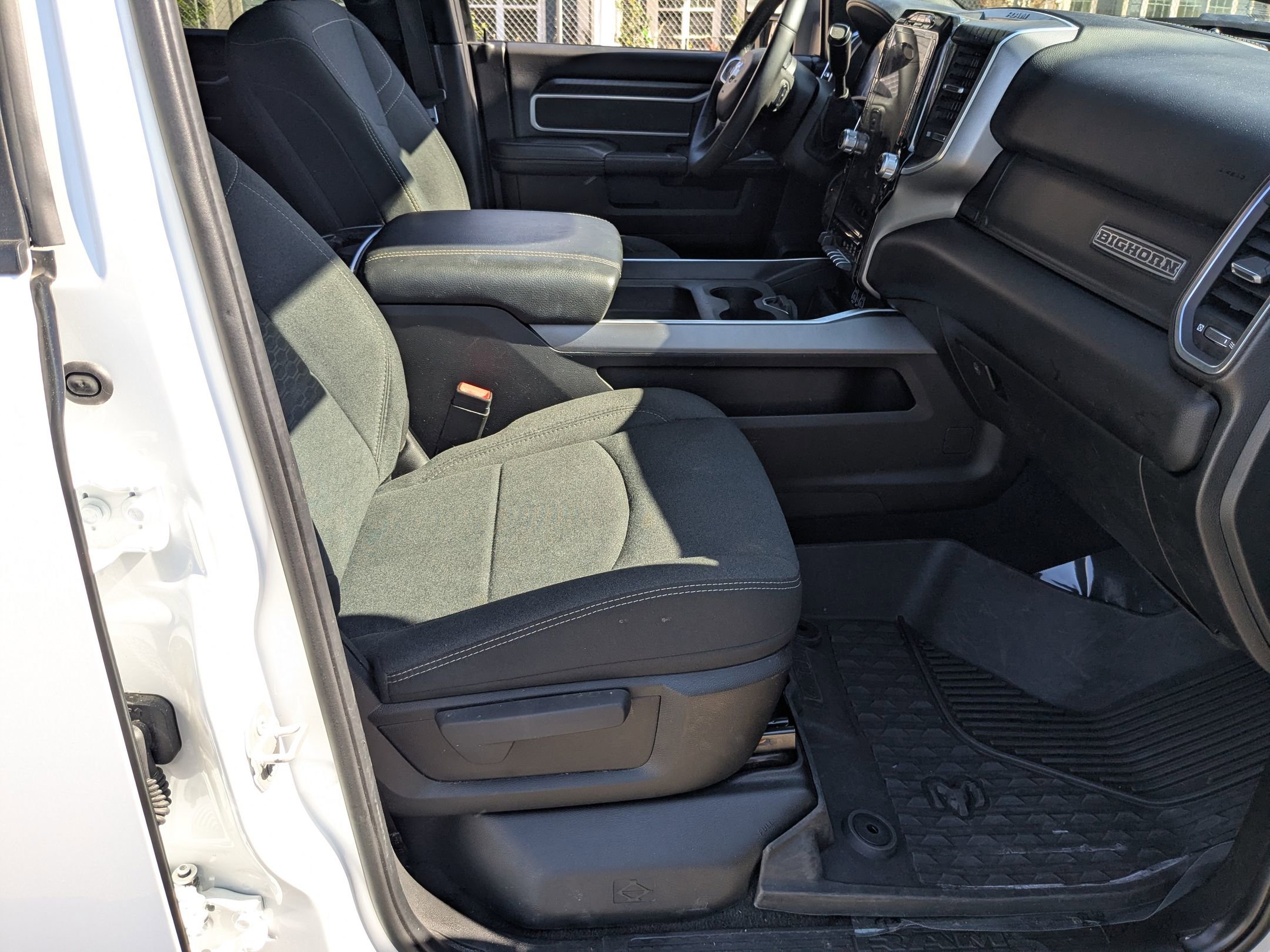 Used 2025 RAM 3500 Big Horn AWD/4WD image 39