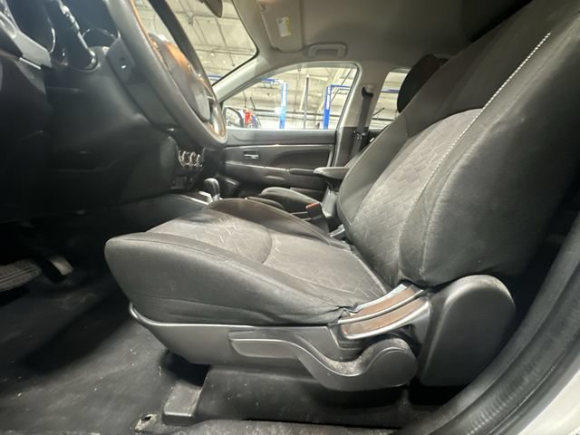 Used 2020 Mitsubishi Outlander Sport ES FWD image 18