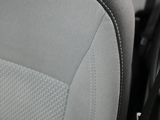 Used 2022 GMC Terrain SLE image 13