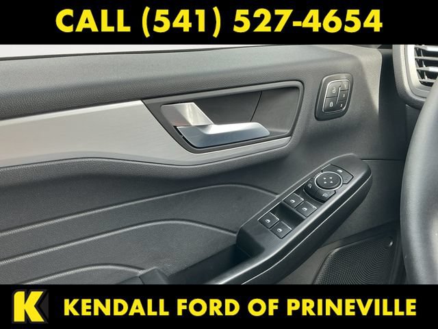 Certified 2025 Ford Escape Platinum AWD/4WD image 10