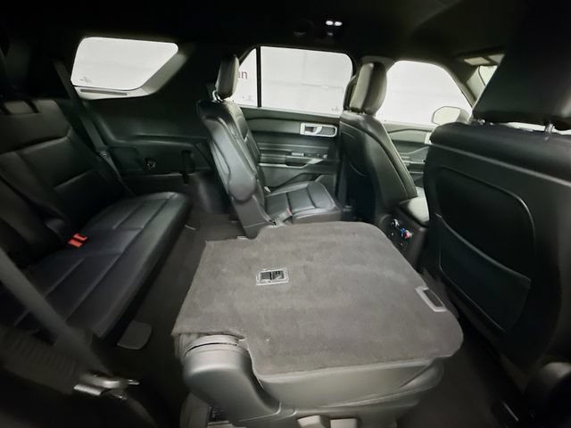 Certified 2020 Ford Explorer XLT w/ Equipment Group 202A AWD/4WD image 27